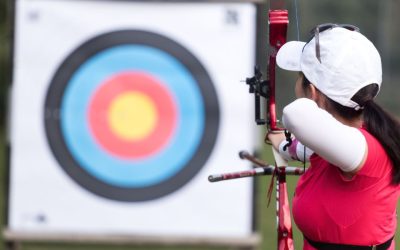 Tir à l&rsquo;arc et précision en affaires : parallèles et leçons