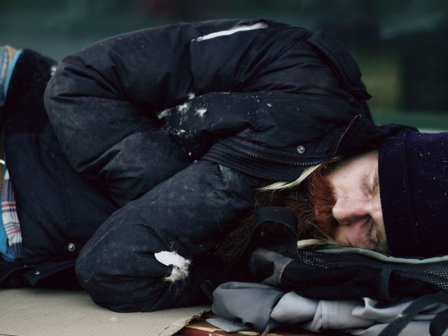 Pourquoi l’hiver sabote votre sommeil et comment y remédier